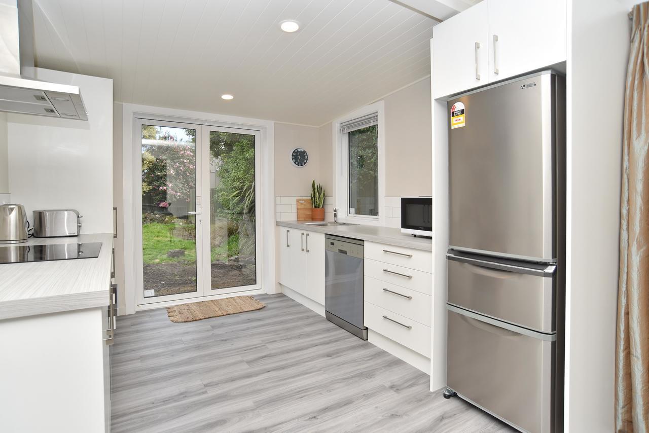 Albemarle Villa - Christchurch Holiday Homes Ngoại thất bức ảnh