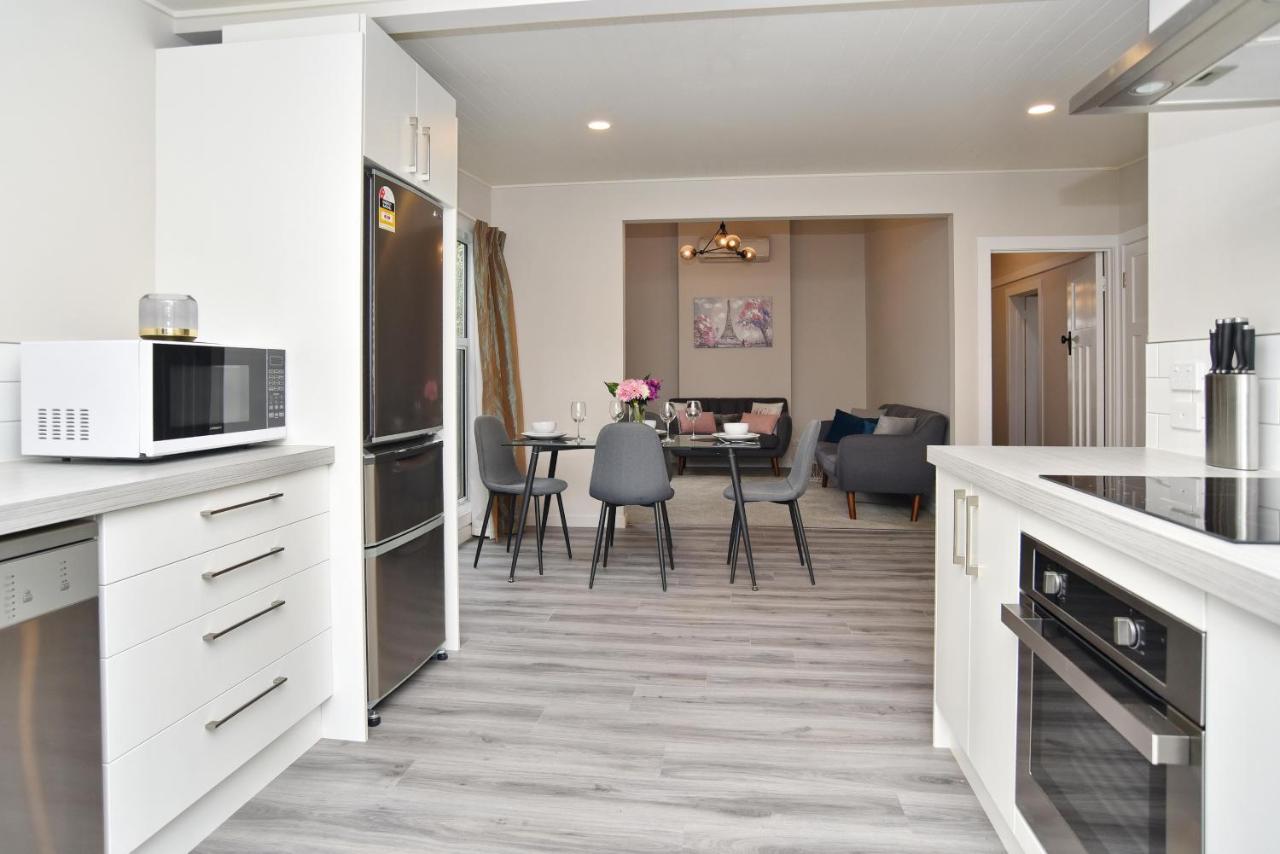 Albemarle Villa - Christchurch Holiday Homes Ngoại thất bức ảnh